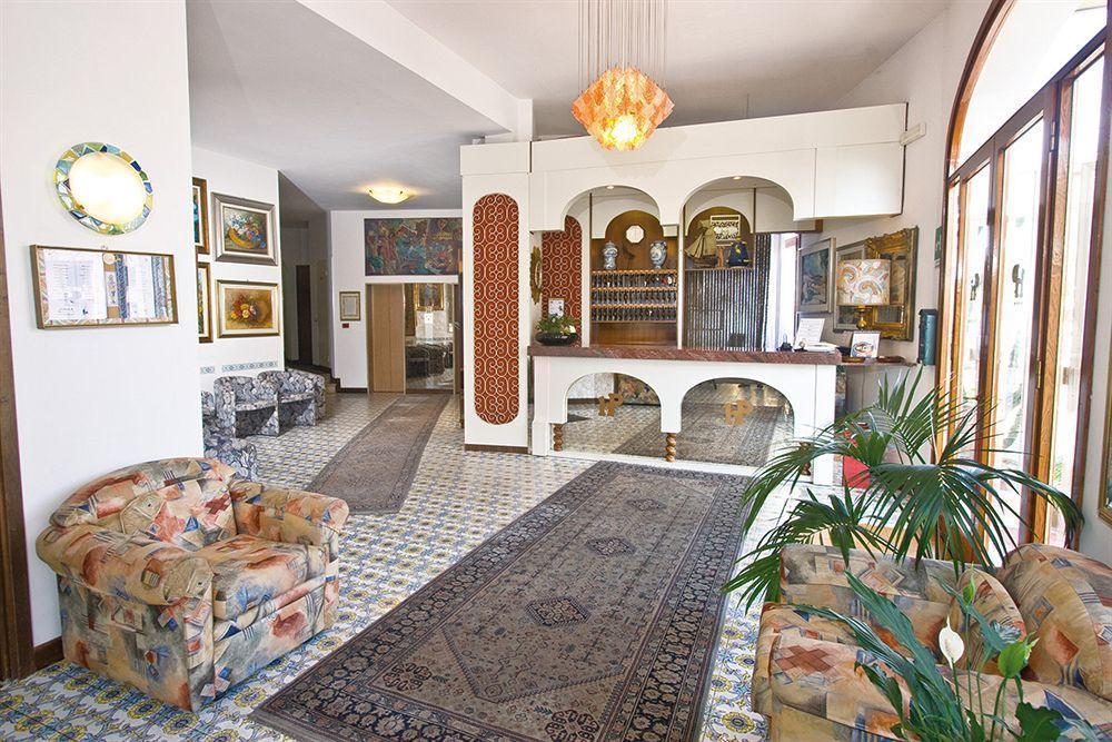 Hotel Paco Pietra Ligure Bagian luar foto